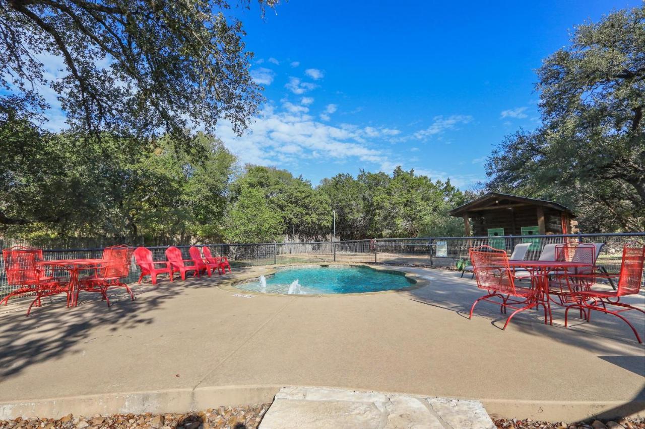 Wimberley Log Cabins Resort And Suites- Unit 8 Εξωτερικό φωτογραφία